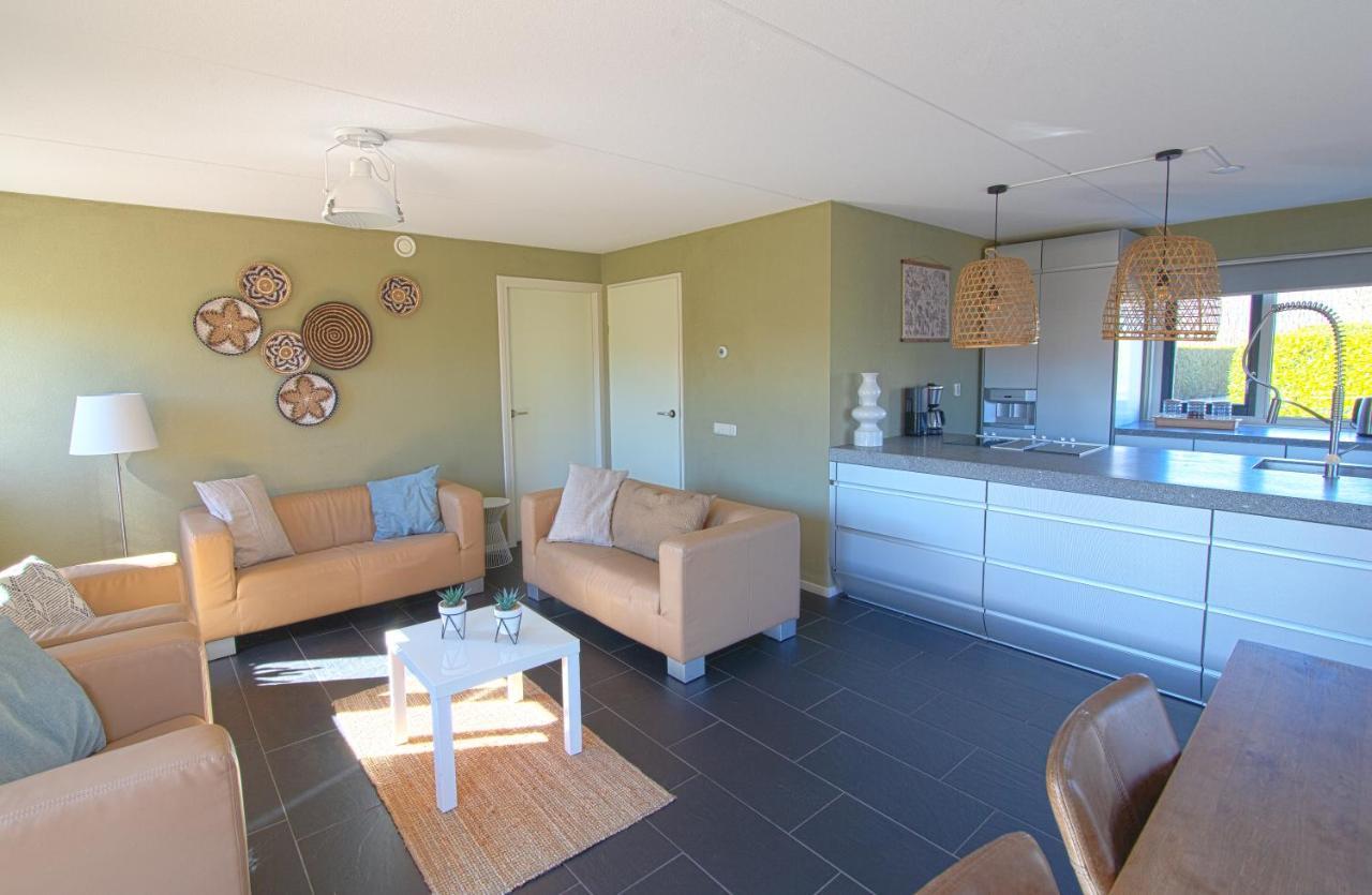 Luxus Familienvilla Mit Jacuzzi & Sauna Tzummarum Exterior photo