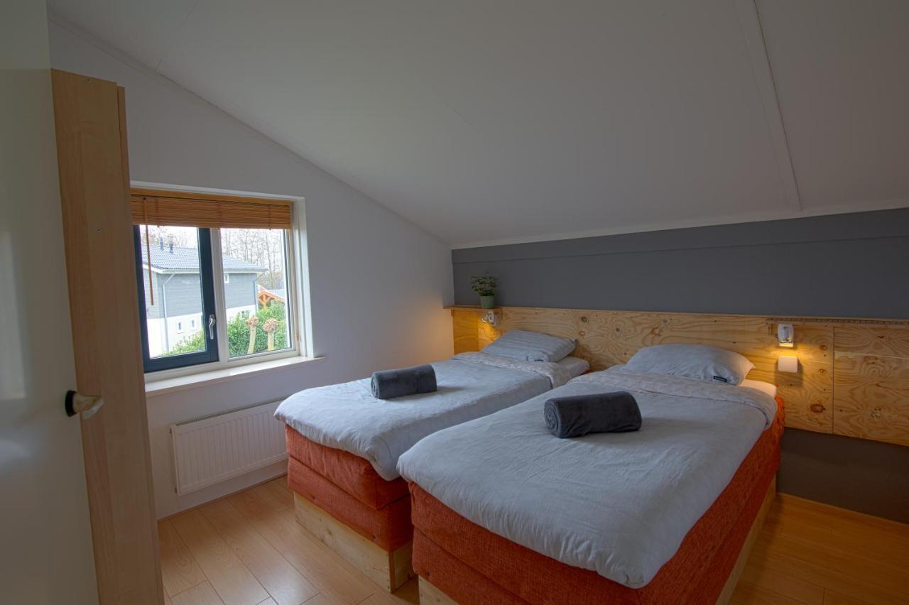 Luxus Familienvilla Mit Jacuzzi & Sauna Tzummarum Exterior photo